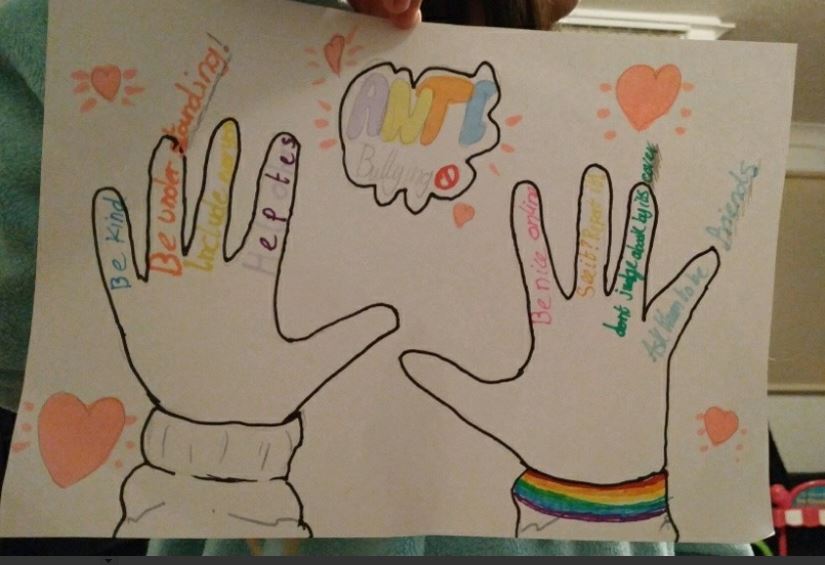 KingshurstY6's tweet photo. A fantastic 'Anti-Bullying' poster, Mei-Li. Great work! 🌟👏👏
#AntiBullyingWeek 
@KingshurstY6 https://t.co/34tbaExPMl