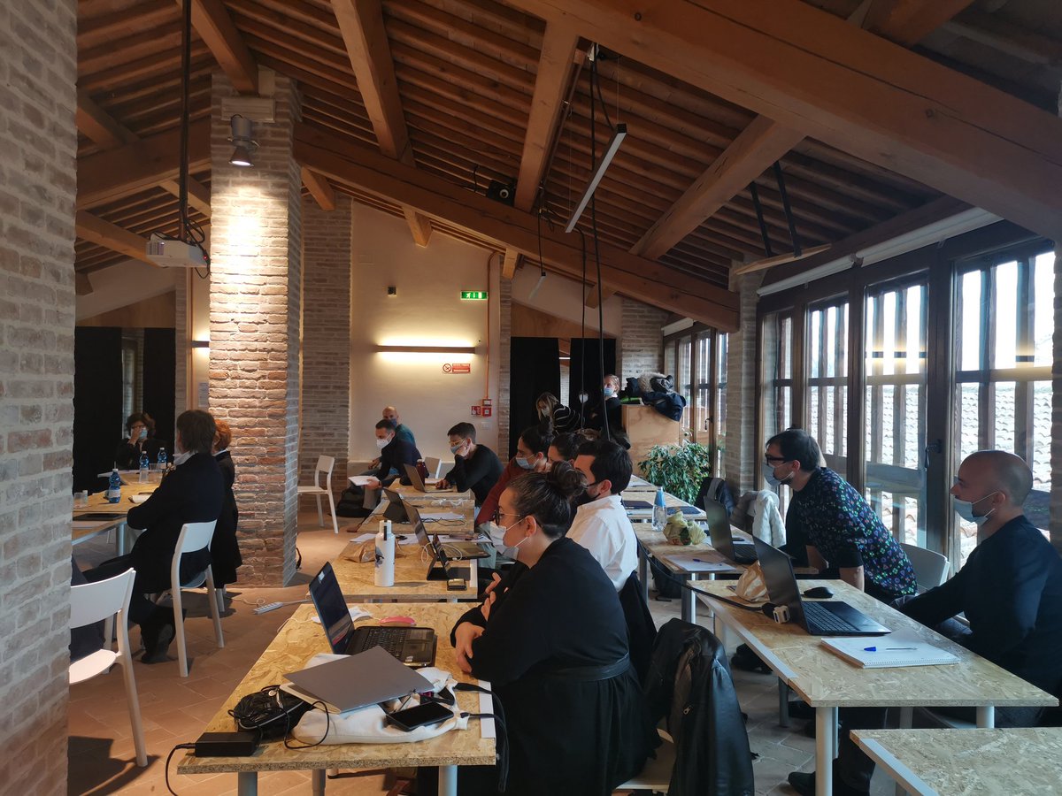 FondMerloni's tweet photo. #RestartApp2020 un progetto di @FondMerloni e @FondEdoGarrone.
Il Campus di #Fabriano si conclude con la presentazione dei progetti imprenditoriali dei giovani che vogliono far vivere l'#Appennino. 
Anche #AlessandroGarrone  applaude gli ottimi risultati raggiunti. https://t.co/JQmvPh3y9a