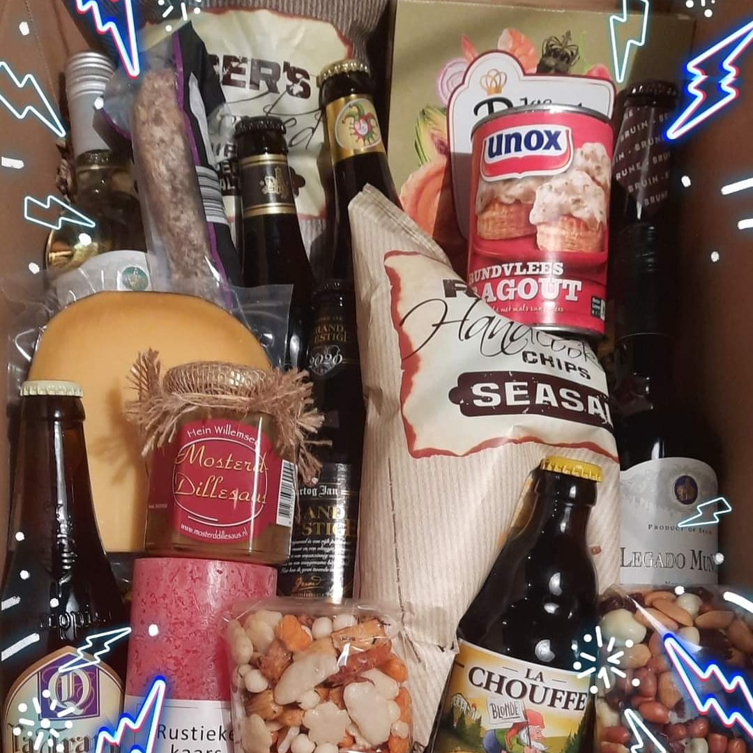 hermans_arjan's tweet photo. Borrelpakket winnen!!!
Vraag vanavond om 20 uur een pophit en/of een foute plaat aan via de facebook site van Arjan Hermans en maak kans op dit pakket beschikbaar gesteld door The Blue Trade Company. https://t.co/Z9XF2gst73
