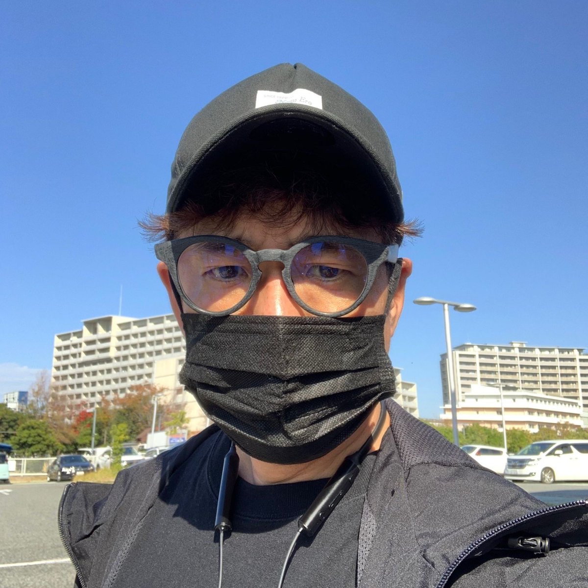 meganeningenjp's tweet photo. 日本を代表する、クラブDJの一人。
インタビュー
DJ DAIZO from *Groovy workshop.
リンク色々→
https://t.co/xANxgSbxqu
もっと見る
https://t.co/7HplqAyQas
#djdaizo
#groovyworkshop
#メガネ
#眼鏡
#めがね
#サングラス
#meganeningen
#眼鏡人間 https://t.co/estdaMYIVn