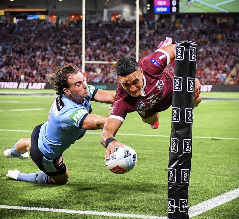 This dude legit making Darius catch and fall over Origin record look like a magician. Arse has fallen out of his career.