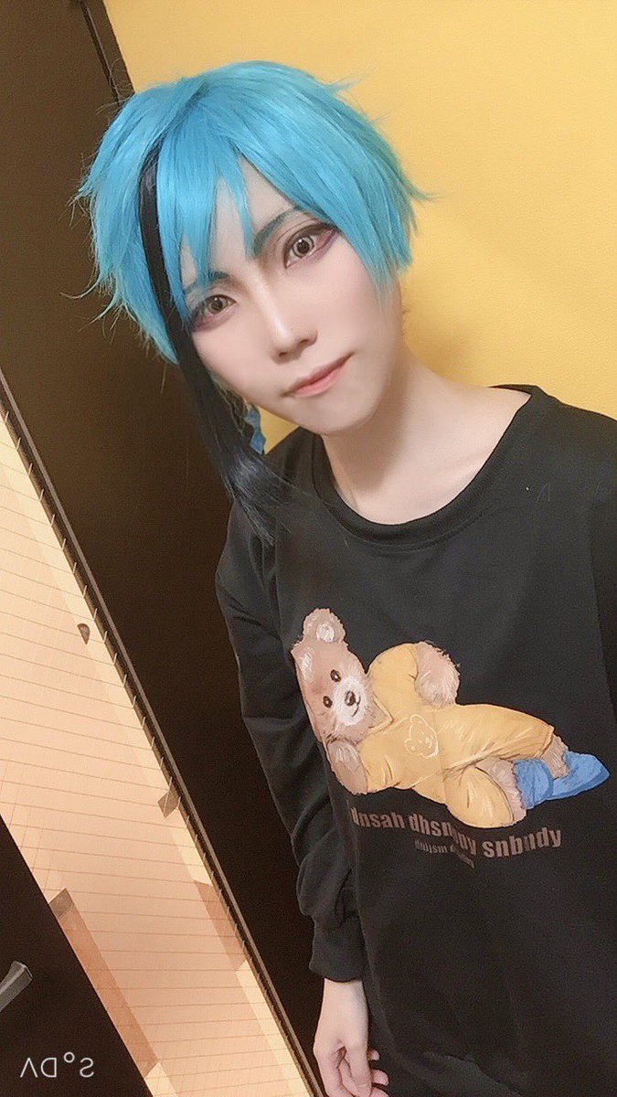 yuking_cos's tweet photo. ⚠️模造服・コス注意⚠️
ふろ＊いど🌓
なんかアプリによって全然顔違う( ´･ω･`) https://t.co/l70VgLKFso