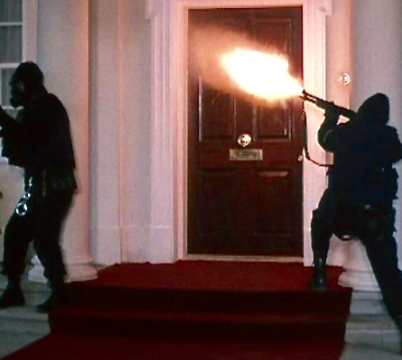 oxley264's tweet photo. WHO DARES WINS 1982
Lewis Collins Richard Widmark
Judy Davis Edward Woodward
Robert Webber John Duttine
Kenneth Griffith Ingrid Pitt
Rosalind Lloyd Tony Doyle
#IanSharp #EuanLloyd https://t.co/d7F5G5QJic