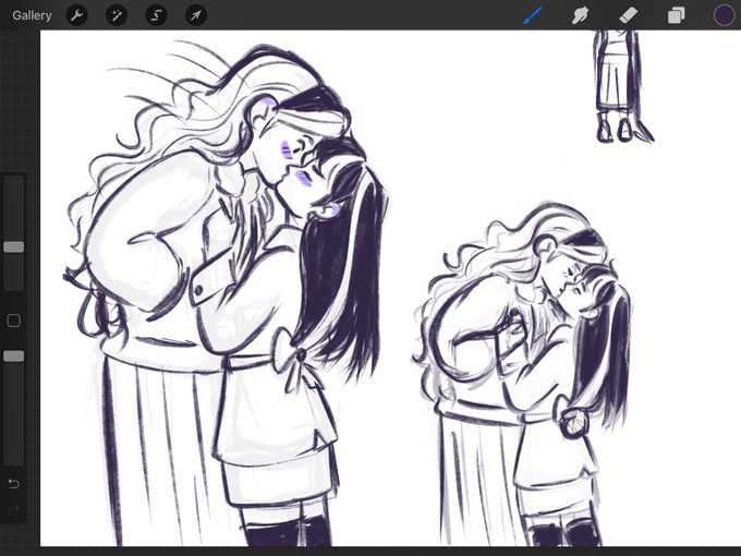Have sum smooching girls 