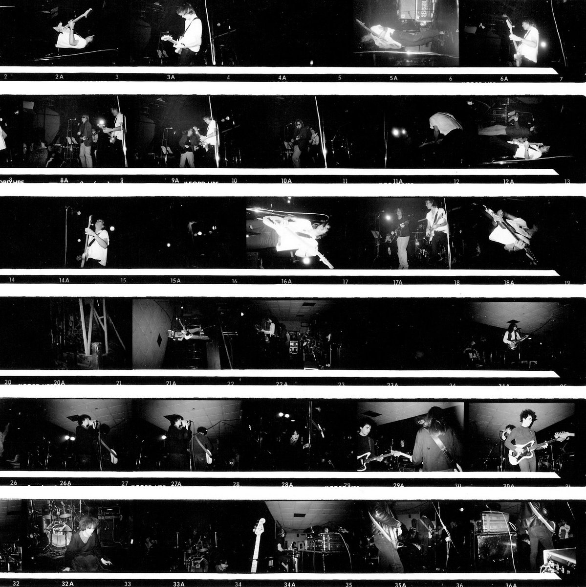 philipianhall's tweet photo. THE TELESCOPES
Maze Bar, Sheffield University
Monday 4th December 1989
Taken for Darts, the student newspaper.
@AndrewPrime16
#gigphotography
#sheffield
#mazebar
#sheffielduniversity
#blackandwhitephotography
#35mmfilmphotography
#35mm #film #35mmfilm https://t.co/ZL1i6d4nt3