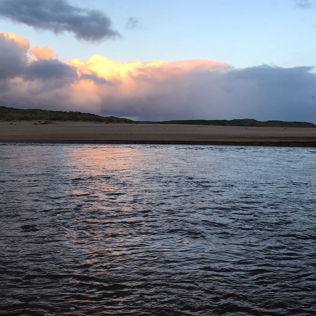 TideandCoast's tweet photo. This mornings wander down to the beach.

#morningwalks #beachwalks #headspace #sunrisers https://t.co/W61L2HqDCX