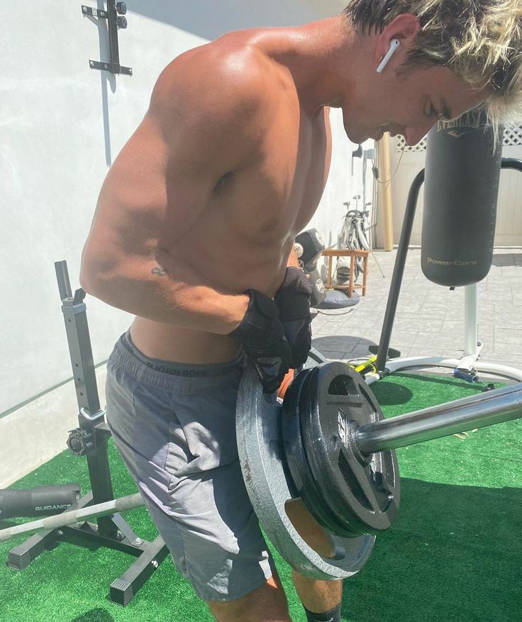 Niall Horan and Daniel Seavey as each other ; a thread.