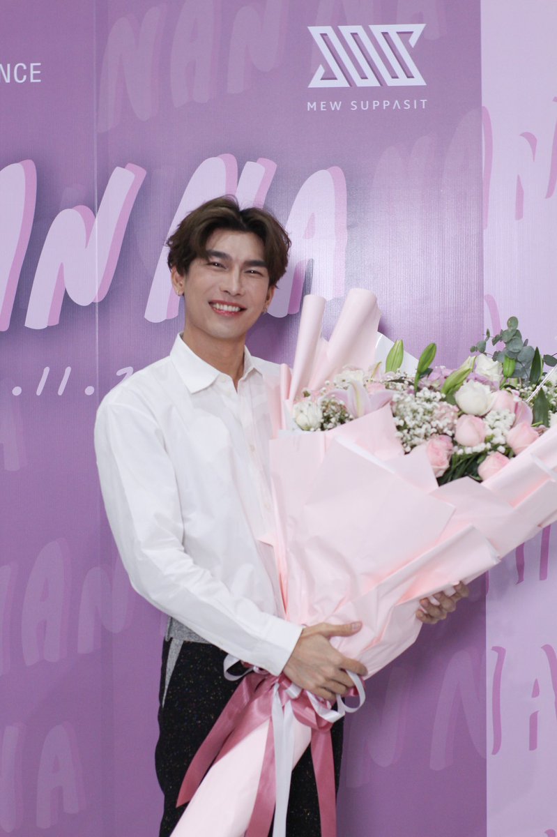 TharnType_s's tweet photo. ยินดีกับซิงเกิลใหม่ของพี่มิวด้วยนะคะ❣️ @MSuppasit #NanNaPressConxMSS https://t.co/A9VxYyCbVs