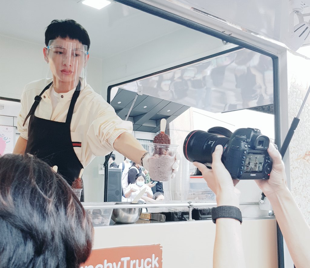 firumu06's tweet photo. รูปที่1 # ลัทธิพี่อรรถ
รูปที่2 # กันอรรถพันธ์
รูปที่3 # กันอรรถพันธ์น่ารักกว่าที่คิด 
รูปที่4 # กันกู😝 โอ๊ยยยใจเราจาหลุด🙈 https://t.co/QkW8h4j9nD
