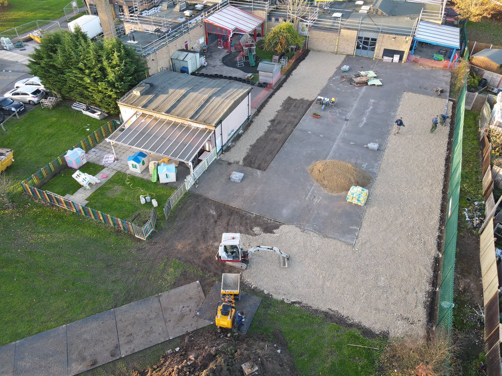 LukePentagon's tweet photo. Our work has started on the Early Years World @NET_WHC 👷🏼‍♂️🚧

Watch. This. Space...Literally! 🔭

@hollinsley https://t.co/WNvickGHMK