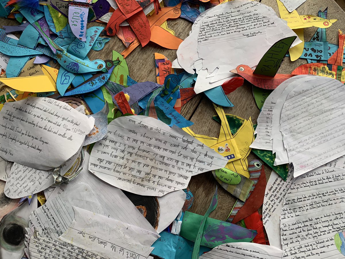 Eastbourne school children have written some great messages on paper birds to our MP @Caroline_Ansell expressing their concerns about the climate and ecological emergency, as part of the #MakingNaturalHistory virtual festival of the Environment