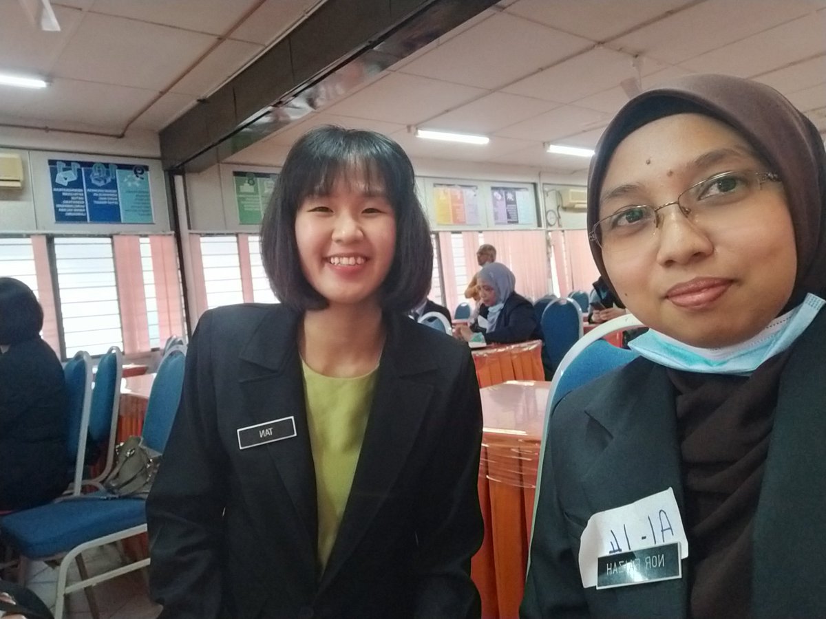FaizahUstazah's tweet photo. Bersama rakan-rakan yg positif @refleksidea2020 @TanRuiYing2 @Moganavarshini1 https://t.co/fFx65Wmz5d