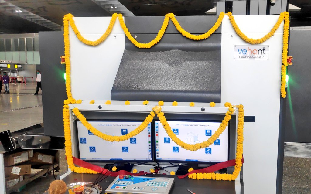 aaikolairport's tweet photo. To upgrade the  security check system at the terminal, #KolkataAirport has installed four dual view X-ray Baggage Inspection Systems manufactured in India by #Vehant. Procured at a cost of Rs 98 lakhs, two each are for registered &amp; hand baggage screening. https://t.co/OdDk9hMSLA