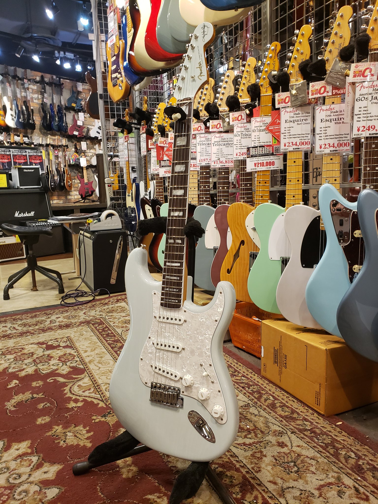 イシバシ楽器渋谷店 Fender入荷速報 ブルースアーティスト ケニー ウェイン シェパードのusa製シグネイチャーモデルが入荷 特徴はチェンバー加工のアッシュボディ 中空になっているボディーに共鳴し 鮮やかで共鳴するトーンが魅力的です イシバシ楽器渋谷店 Fender入荷速報 ブルースアーティスト ケニー ウェイン シェパードのusa製シグネイチャーモデルが入荷 特徴はチェンバー加工のアッシュボディ 中空になっているボディーに共鳴し 鮮やかで共鳴するトーンが魅力的です