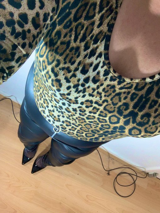 Today&rsquo;s outfit, leopard print leotard, tights, leather look leggings, tights and heels 👠 https://t.c