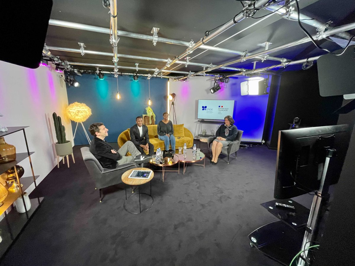 Reputation Squad tweet media