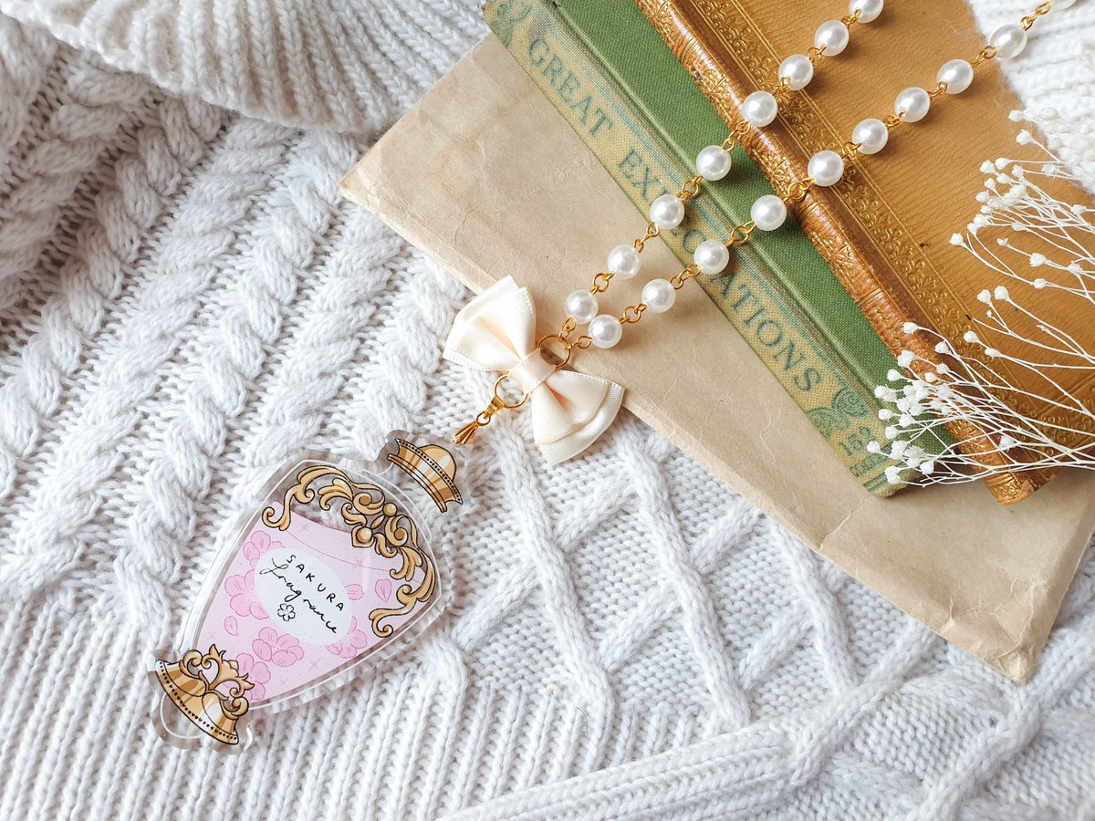 bayareakei's tweet photo. Winter in the Woodlands: Featuring Geeniejay
@GeenJones
https://t.co/wddPJSqDfg

Geeniejay is participating in the WITW Holiday Market on December 11th-13th! 

Please follow their social media to stay up-to-date with their involvement!
 
#roseforetwinterevent https://t.co/5lY4pg4qHq