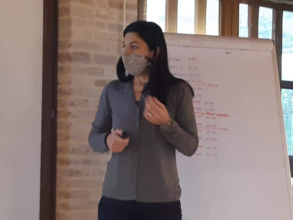 FondMerloni's tweet photo. ⭕ Luisa con #AnalogicTour e il borgo diffuso nel fabrianese
⭕ Samuele con #FermentiLeontine e la cooperativa di comunità di San Leo
... 👇
Continuano le presentazioni delle future imprese dell'#Appennino dei partecipanti di #ReStartApp2020 con @FondEdoGarrone https://t.co/xueq3VwYY9