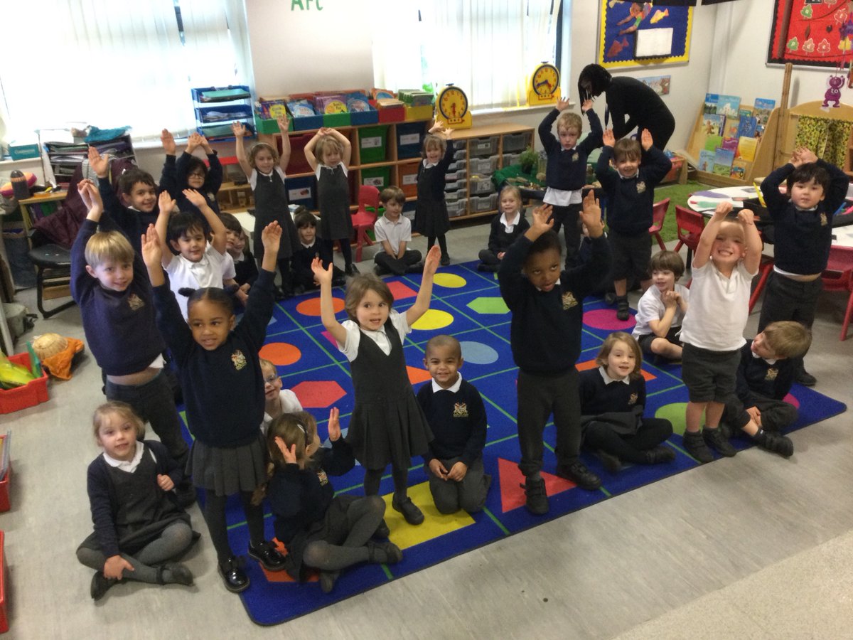 HabsHFS's tweet photo. Yesterday, Reception explored making patterns with their bodies. #FreeSchoolLife https://t.co/ntHbz7AqXU