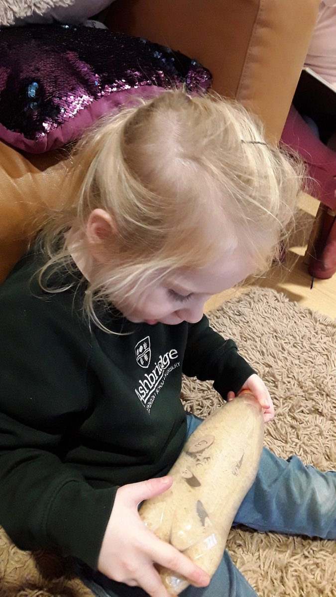 AshbridgeMaxy's tweet image. Number hide and seek... some children used it as a shaker, some tried to get the numbers to the top, some looked for a specific number and some had a go at 2 digit numbers! #naturaldifferentiation #EYmaths #digitrecognition @NDNAtalk