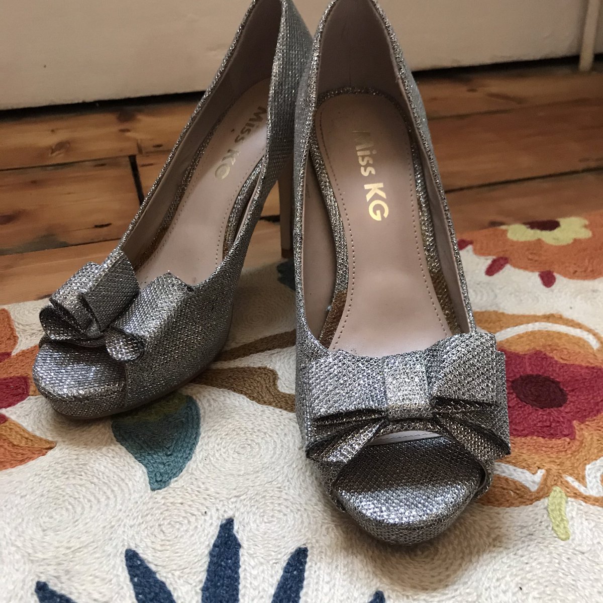 PropertyWeek's tweet photo. Getting ready to celebrate our #silveranniversary in style! Look forward to seeing you later online and on Twitter @PropertyAwards And donβt forget to join us in wearing a #touchofsilver #PropertyAwards25 https://t.co/9wTrvon5FT