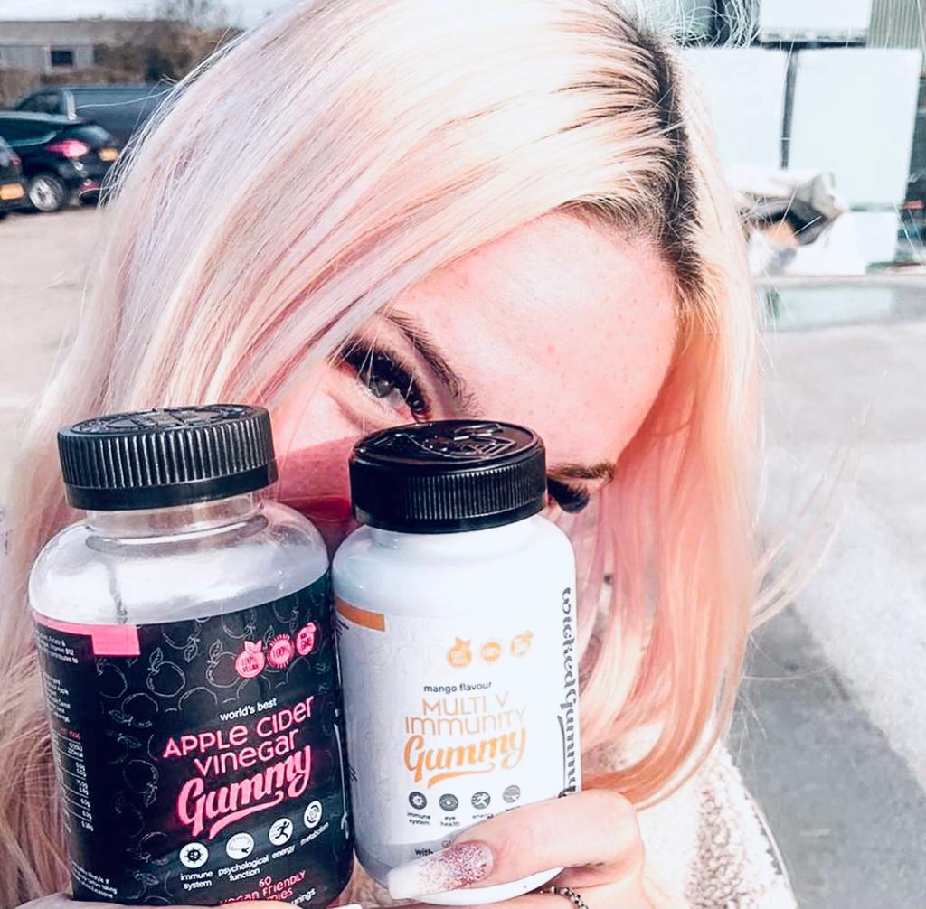 Remember the days when getting your goodness wasn't this good...?  📷 <a href="/beearnoldmusic_/">Bee Arnold</a>
.
.
.
#immunity #immunesupport #immunebooster #immunesystem #fightinfection #apple #applecidervinegar  #acv #acvgummies #antioxidants #antioxidant #vegangummies #gummyvitamins #wickedgummyco