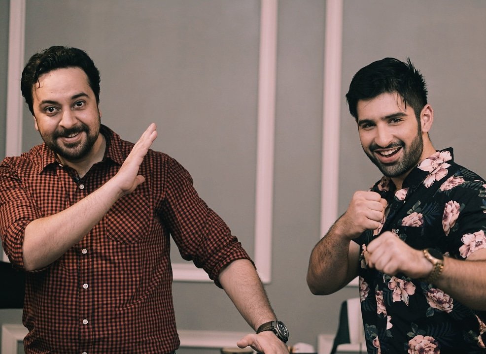 TheEpicShow3's tweet photo. Hope you all have watched the quick-witted Muneeb Butt - Official on the latest episode of #TheEpicShow 
If not checkout the episode now ⬇️
https://t.co/rWEGKHSkIf
#muneebbutt #talkshow #pakistanicelebrity #thinkepicpk #pakistan #celebritystyle https://t.co/eQfnOTNFap