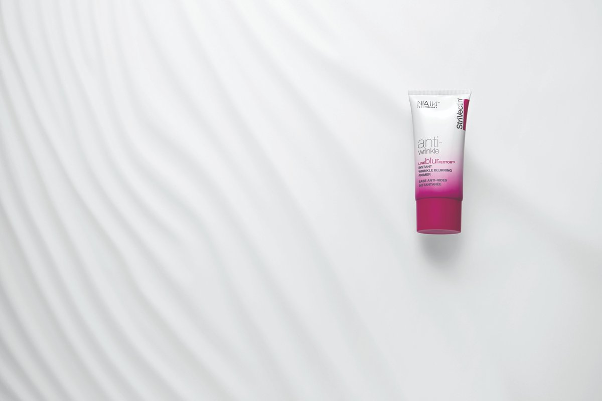 ストリベクチンジャパン Awインスタントプライマー スキンケア成分配合のメイク下地で 光反射効果でシワ をぼかし目立たなくさせ 肌表面を滑らかにし ファンデーションがシワに溜まるのを防ぎます 陶器のような滑らかな手触りと質感を与えます