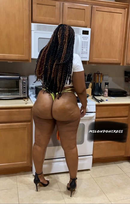 😁 https://t.co/i8GJh7uYuo<a href="/tag/ass"class="tags"><span>#ass</span></a>