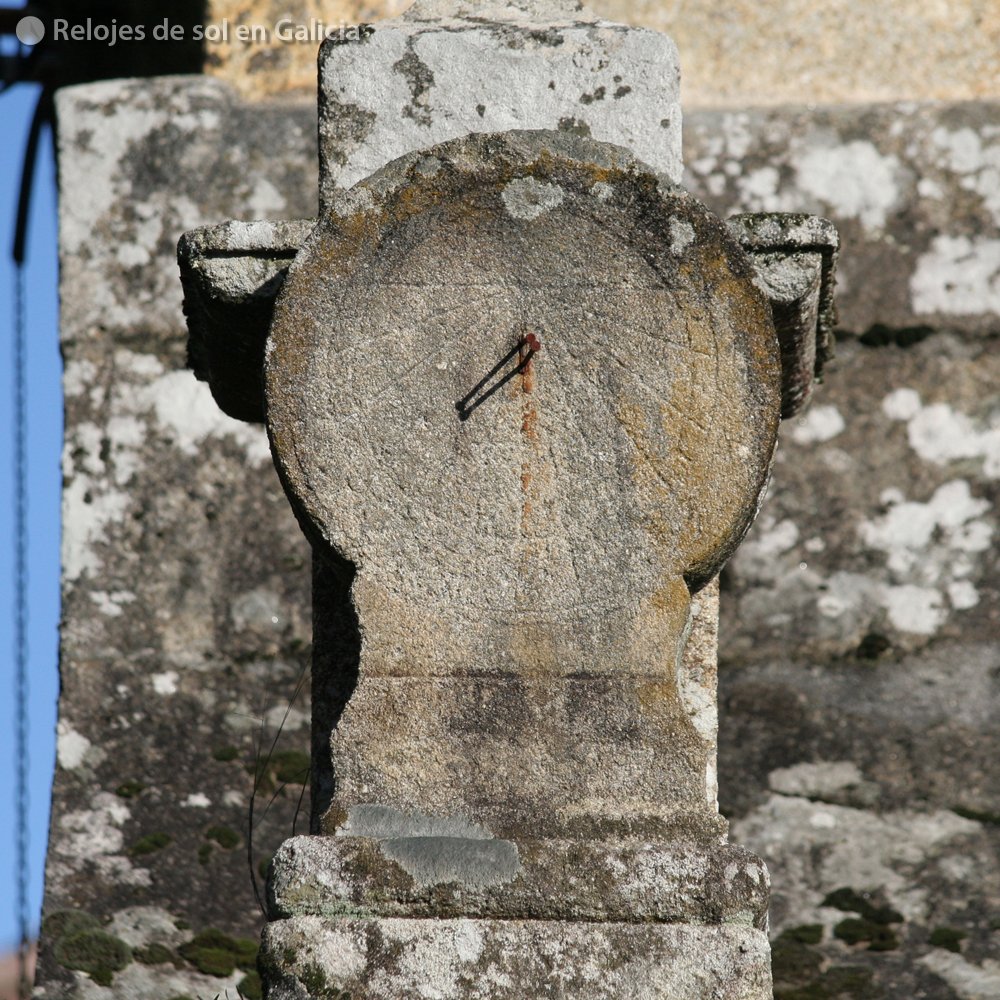 relojesdesolgal's tweet photo. Ese #gnomon!! 😬
#Relojdesol en el municipio de #Pontedeva (#Ourense)
#Reloxodesol no #concellodePontedeva (#OU)
#rellotge_de_sol #relógio_de_sol #sun_clock #sun_watch #sonnenuhr #cadran_solaire #orologio_solare #iglesia #igrexa #church #deva #terradecelanova #galiciarural https://t.co/vOmlTly8ja