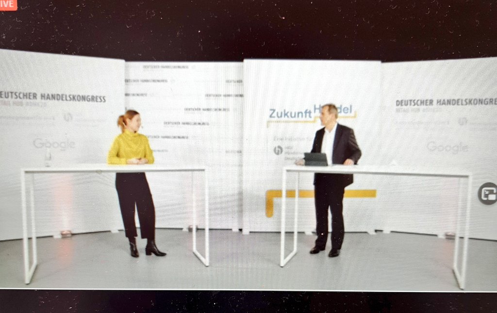 Das Digitalforum des <a href="/handelskongress/">Handelskongress</a> startet mit Fokus auf den #Mittelstand. Wie können wir die Transformation des KMU #Handel in die #Digitalisierung unterstützen?
Einen Überblick zu unseren Aktivitäten als Konsortialführer v <a href="/handelkompetent/">Mittelstand-Digital Zentrum Handel</a> gibt <a href="/Marilyn_Repp/">MarilynRepp</a>
<a href="/handelsverband/">Handelsverband HDE</a>