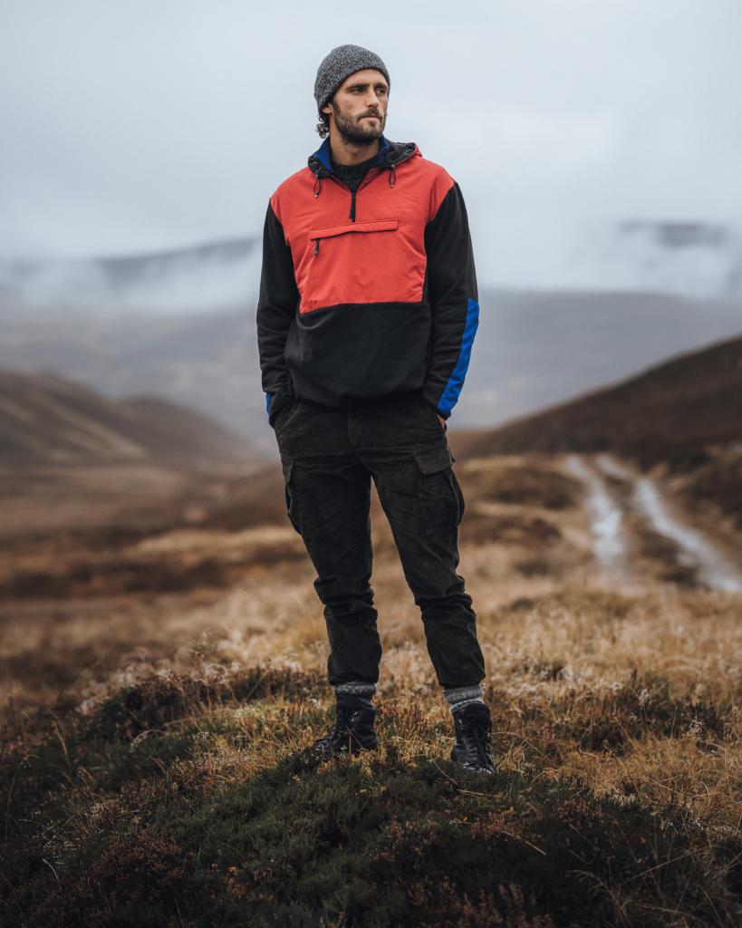 MRPORTERLIVE's tweet photo. When exploring the great outdoors, the right gear is essential. Extreme sports athlete Mr Alex Libby wears the latest performance outerwear from @AztechMountain.
Shop the story: https://t.co/65vRdWcOp9
#MRPORTERinthewilderness
#FriendsofMRPORTER https://t.co/FLOgZ6aXNC