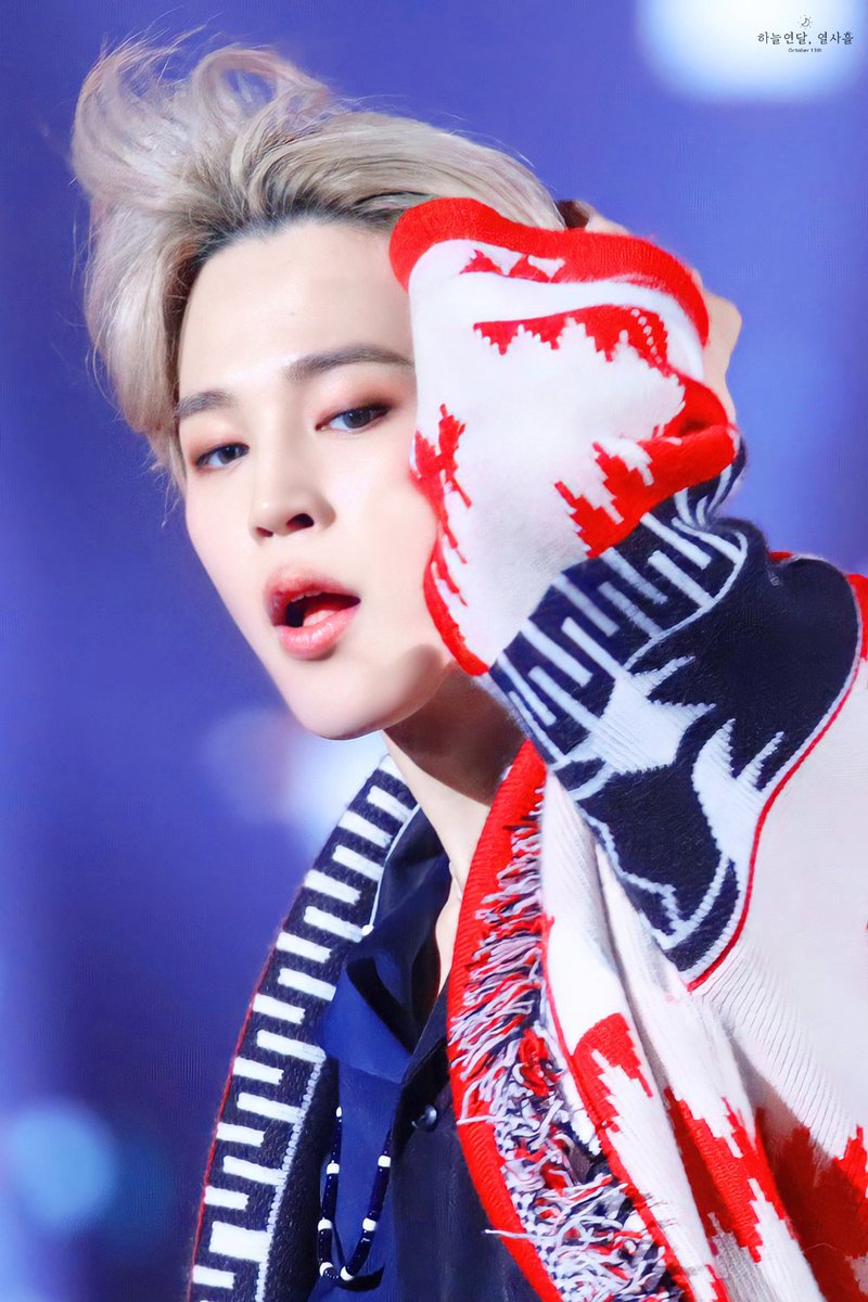 skypjm1013's tweet photo. 181225 SBS 가요대전 지민

🌬💨

#지민 #JIMIN #방탄소년단 #BTS @BTS_twt https://t.co/EQQJic7FF1
