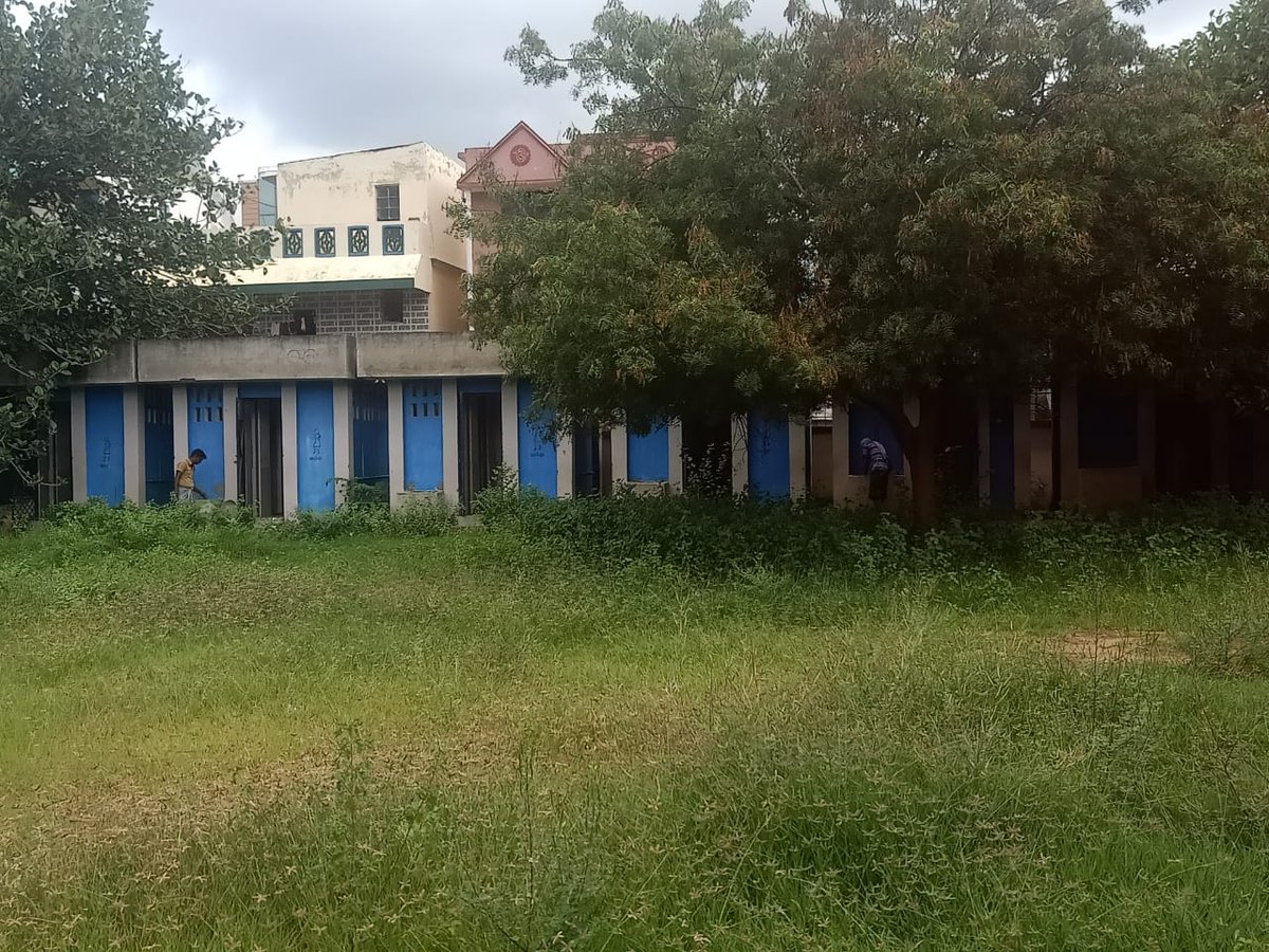 biruda's tweet image. This is the photos of the before and after intervention of school toilets. @PracticalAction India Foundation with the support from @SBILife renovated the school toilets of Prashanti Vihar Project UP School, Bhubaneswar!!
#WorldToiletDay
#SustainableSanitation