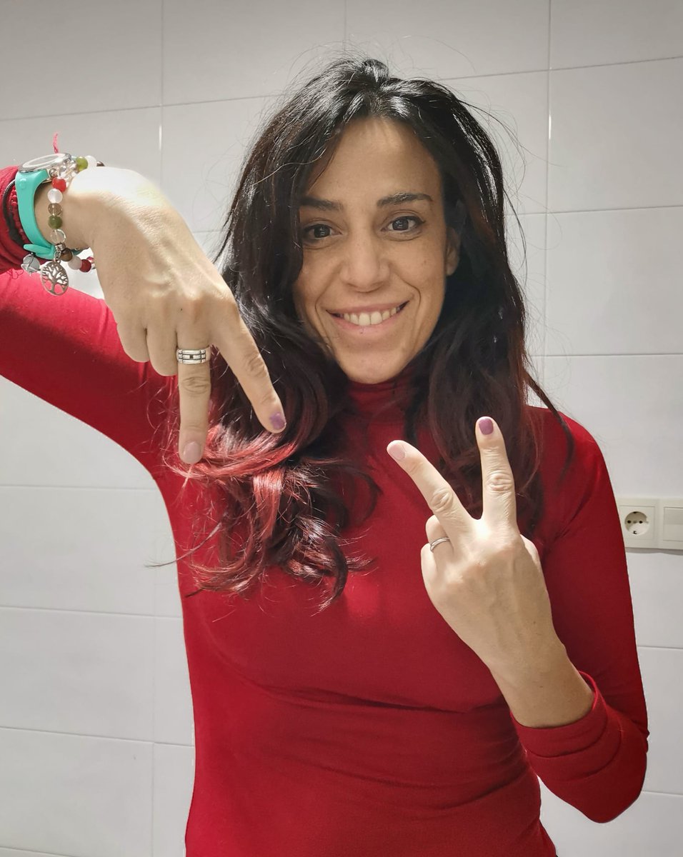 AzadaVerde's tweet photo. ¡Súmate al reto #AzadaVerde!
Hazte un selfi formando una A y una V con las manos y con la etiqueta #ContamosConTuAzada y muestra y difunde tu apoyo a la #soberaníaAlimentaria de #África 💚 https://t.co/9nvdP34Vn7