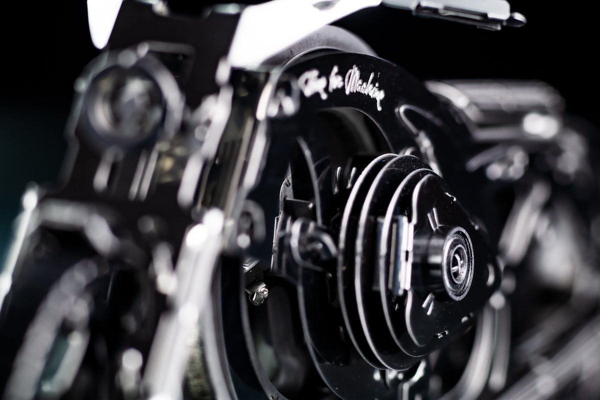 Ko1unb's tweet image. Mechanical construction set for real motolover.
#TimeForMachine