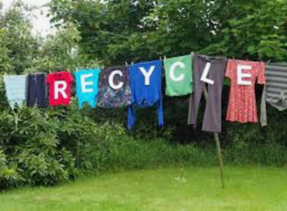 Our annual clothes collection continues this weekend. 
Friday 20th from 7pm to 8pm
Saturday 21st from 10am to 11am
YES: to clean clothes, sheets, duvet covers, towels, paired shoes, handbags, belts 
NO pillows or duvets please