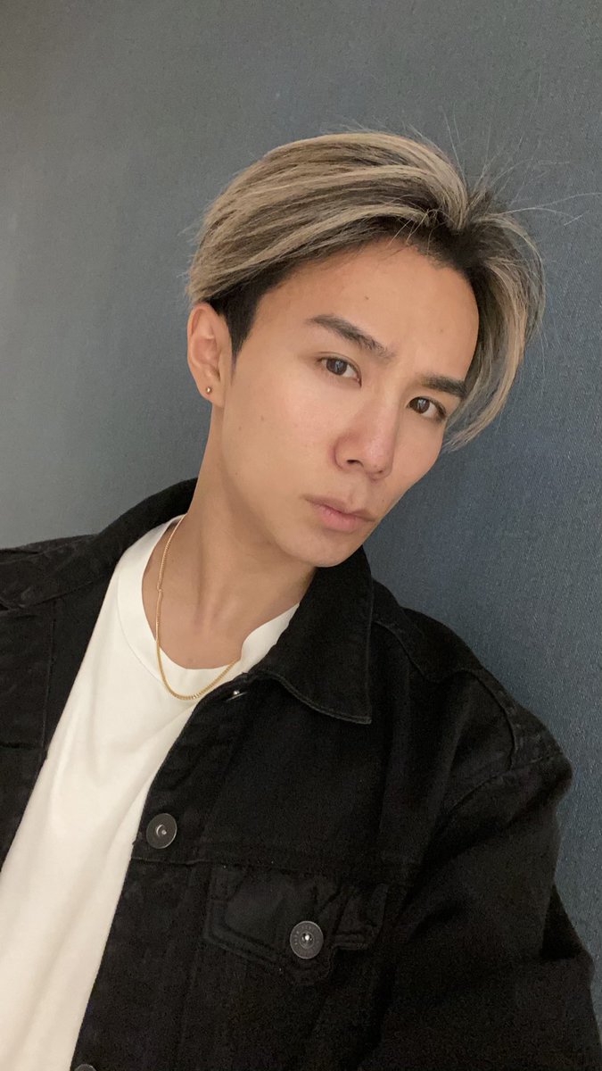 三宅一也 New Hair ゆうき Yuukiankh ありがとー 外国人風ヘアー ツーブロック メッシュ アッシュ シルバーアッシュ ブリーチ ヘアー ヘアスタイル 髪型 ハイトーン メンズヘア メンズヘアスタイル 美男子 コーデ Me Fashion Code 三宅一也 New Hair ゆうき Yuukiankh ありがとー 外国人風ヘアー ツーブロック メッシュ アッシュ シルバーアッシュ ブリーチ ヘアー ヘアスタイル 髪型 ハイトーン メンズヘア メンズヘアスタイル 美男子 コーデ Me Fashion Code