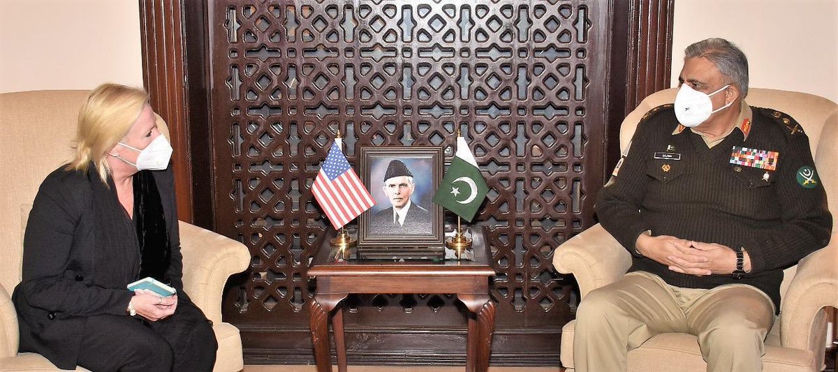 OfficialDGISPR's tweet photo. #US Charge d’ Affaires met #COAS. Regional security sit, Afg Peace Process discussed. Visiting dignitary appreciated Pak’s contributions 4 conflict prevention in region &amp; relentless support provided in Afg Peace Process, assured US cont assistance 4 common cause of peace in Afg. https://t.co/AeJqkrxq4G