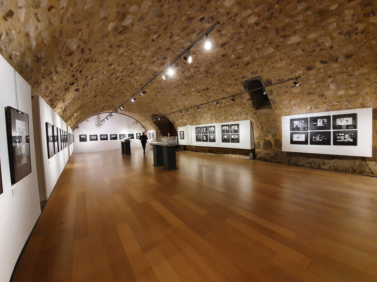 ILCyL's tweet photo. Últimos días para poder visitar en el Episcopio de #Avila la muestra 'Mario Muchnik, el fotógrafo' del @InstCervantes
Una selección de 62 fotografías en blanco y negro de escritores del siglo XX.
Organizan: @ILCyL, @Ayto_Avila, @InstCervantes
▶️Info: https://t.co/e21gw6OIVj https://t.co/kPTlDLtN9f