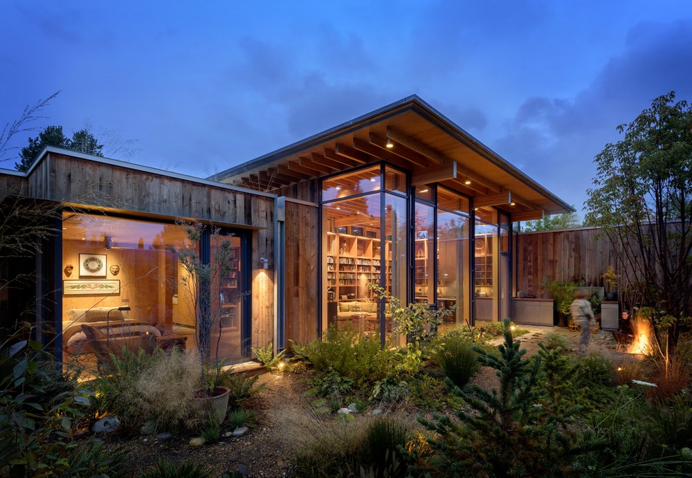 e_architect's tweet photo. The City Cabin design answers the client’s desire for a private urban retreat that would connect her to nature - designed by Olson Kundig
https://t.co/zKQQh6gSjp
#Seattle #SeattleHome #SeattleCabin #SeattleArchitecture #WashingtonState #WashingtonStateArchitecture Olson Kundig https://t.co/V9y5qrR6tl