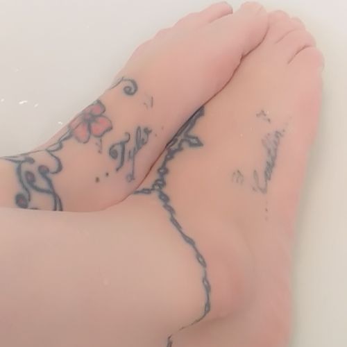 Emzel83's tweet photo. @lPayWomen Cashapp £footdiva4 https://t.co/D6e7EeDV4a