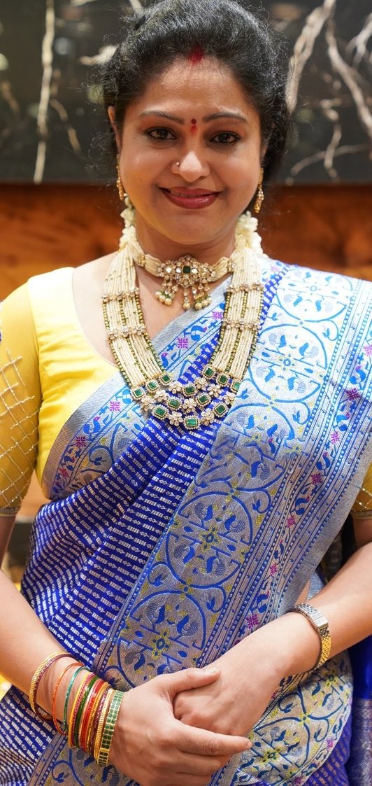 ActressThanos's tweet photo. #Raasi #AnasuyaBharadwaj #sreemukhi #SwathiDeekshit https://t.co/dW0WEMMlOH