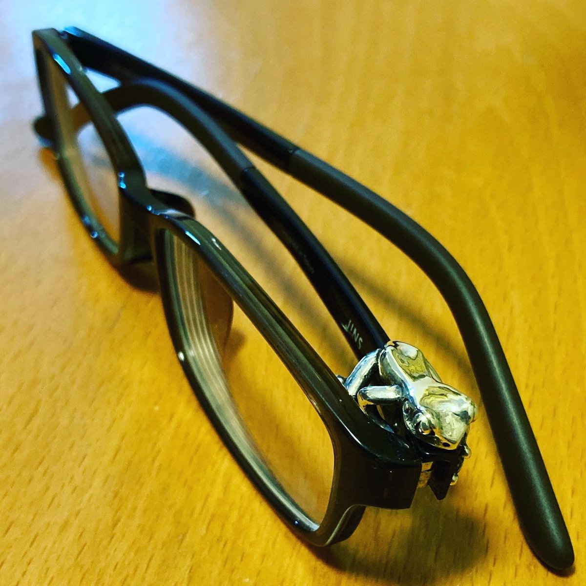 silverfrogTaBoo's tweet photo. メガネカスタム🐸✨
#メガネアクセサリー #アカメアマガエル #silveraccessory #taboo925 #銀蛙屋 #蛙 #かえる #カエル #frog https://t.co/8xKLRs31RW
