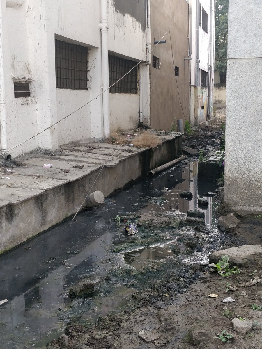 This is Manavta Nagar, #Indore  <a href="/SwachhIndore/">Indore Municipal Corporation</a> , <a href="/IndoreSmartCity/">IndoreSmartCity</a>, <a href="/SwachSurvekshan/">Swachh Survekshan</a>.  Should this be taken care of for #SwachhtaKaPunch #SwachhSurvekshan2021?