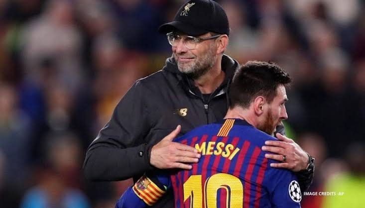 Jurgen Klopp: When asked who the better player between Messi and Ronaldo is: "For me Messi, but I couldn't admire Ronaldo more than I do already."
