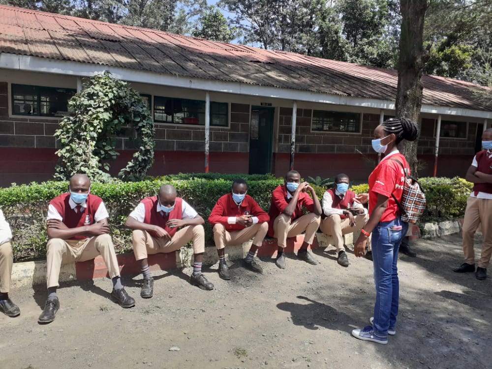 kipkosgei__'s tweet photo. Team kajiado In organizatip. of @YEDNetworkKe who are in partnership with @Amref_Kenya
and @EUinKenya on
#AngamizaCoronaKajiado
They have been sensitizing Communities on
✅Importance of Mask
✅Hand washing
✅Keeping Social Distance
#EUAmrefOnCovid19KE https://t.co/Gax8ITKDih