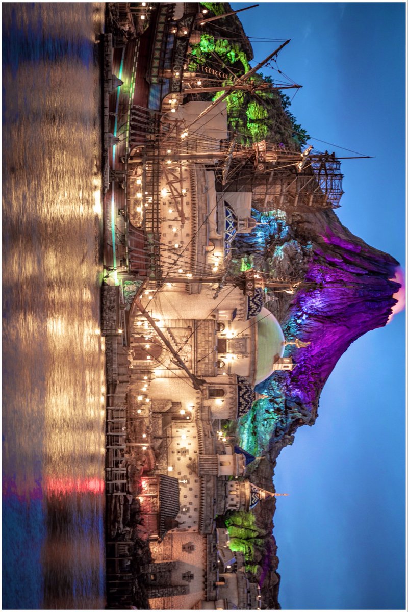 Mindfull_BGMs's tweet photo. オールドレンズで覗くディズニーシーの光夜風景 https://t.co/N6f9KXZdcH