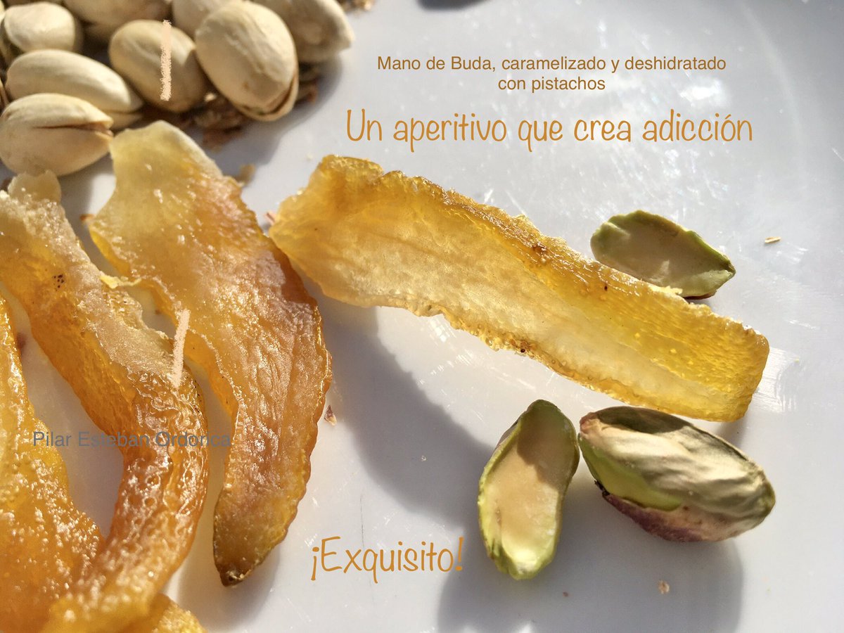 Budhashand's tweet photo. Me recuerda el aperitivo de gominolas con frutos secos subido de nivel. Empiezas a comer el caramelizado de Mano de Buda con pistachos y no lo puedes dejar. #manodebuda #budhashand #pistacho https://t.co/K1I44hyOHR