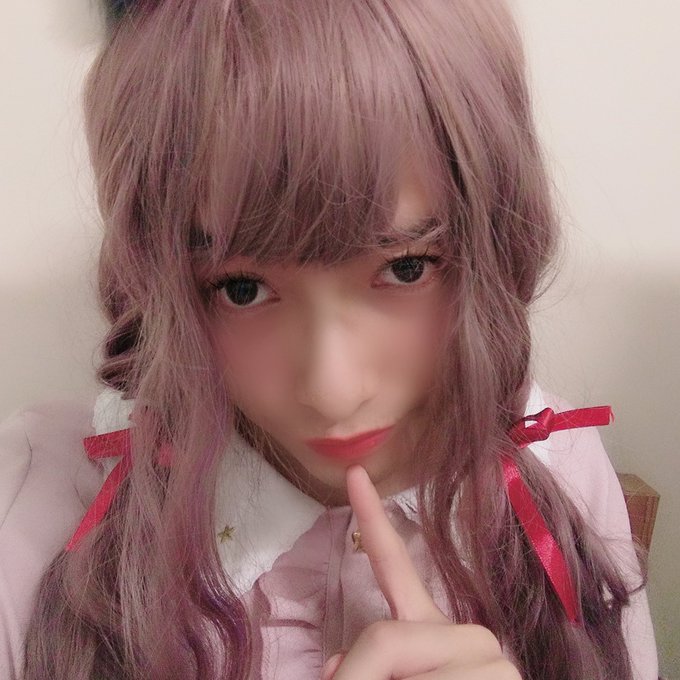 再忍一天又要到假日囉(｡･&omega;･｡)ﾉ♡ https://t.co/npBsyqbGOk